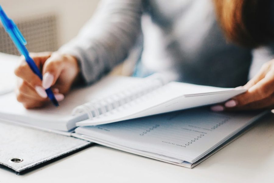 Planning a schedule and tracking dates for a deadline or event